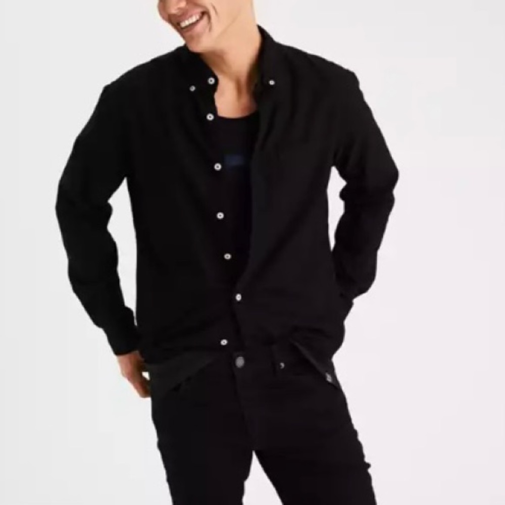 American Eagle seriously soft long sleeve Oxford Button Up shirt